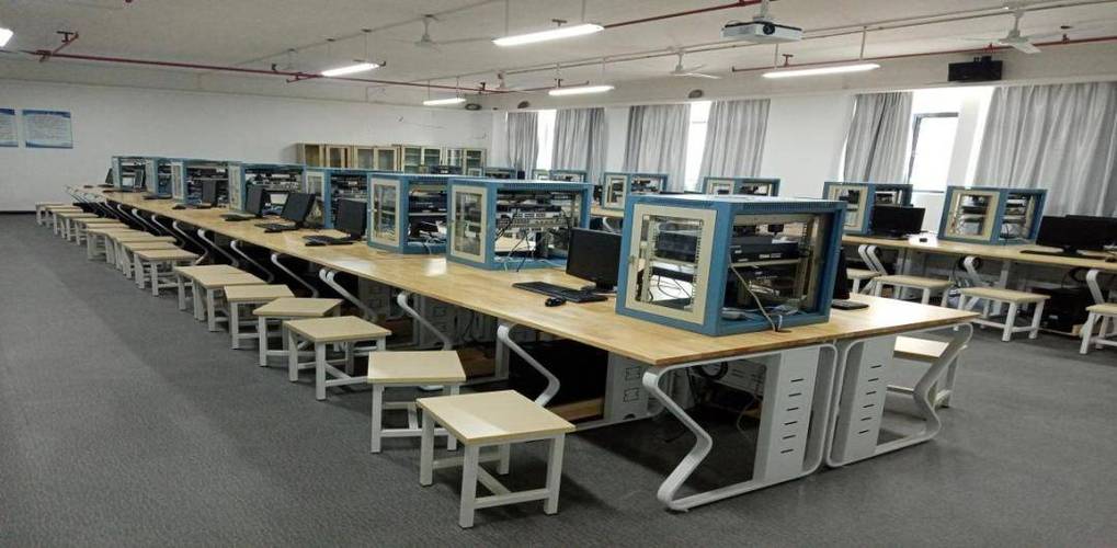 走进广州华立学院计算机工程学院 解锁0与1的无限可能